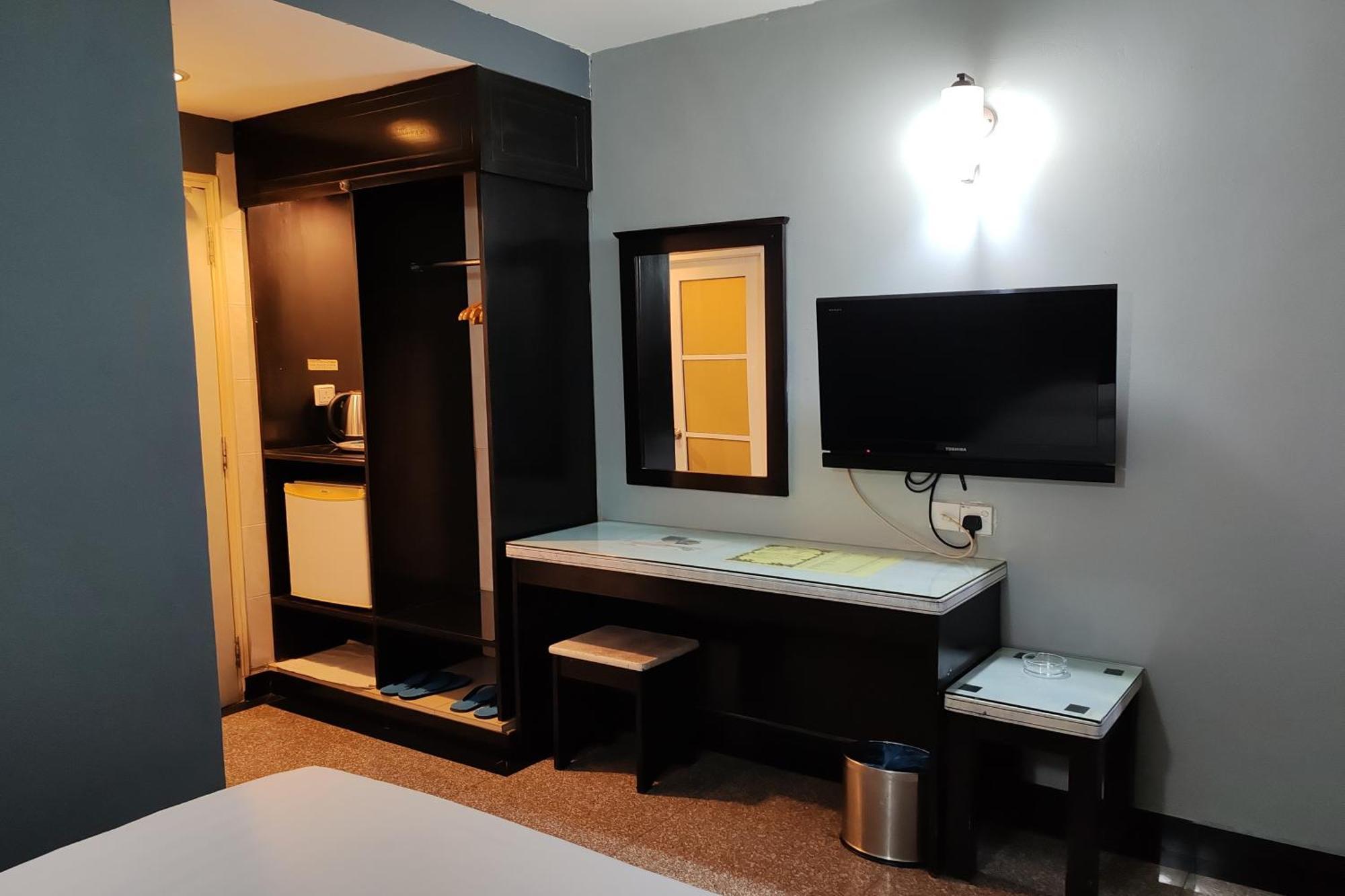 Hotel Sri Пучонг Экстерьер фото