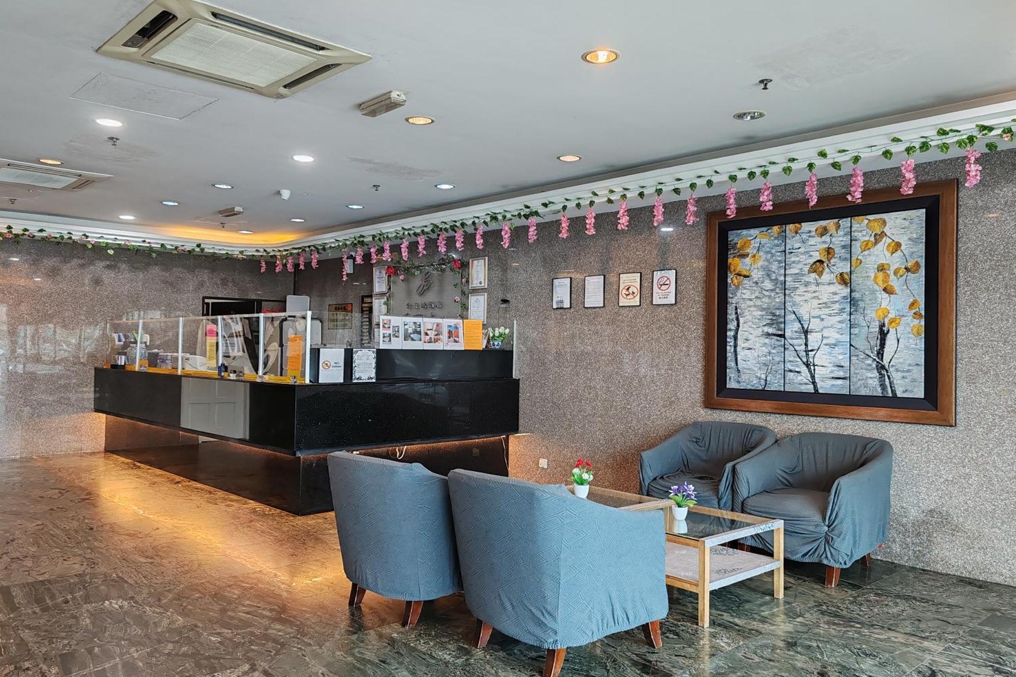 Hotel Sri Пучонг Экстерьер фото