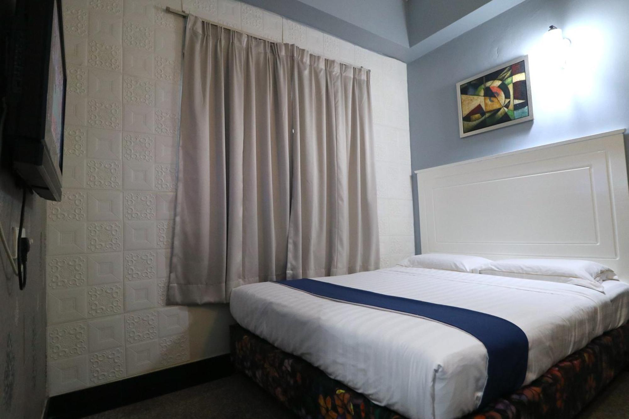 Hotel Sri Пучонг Экстерьер фото