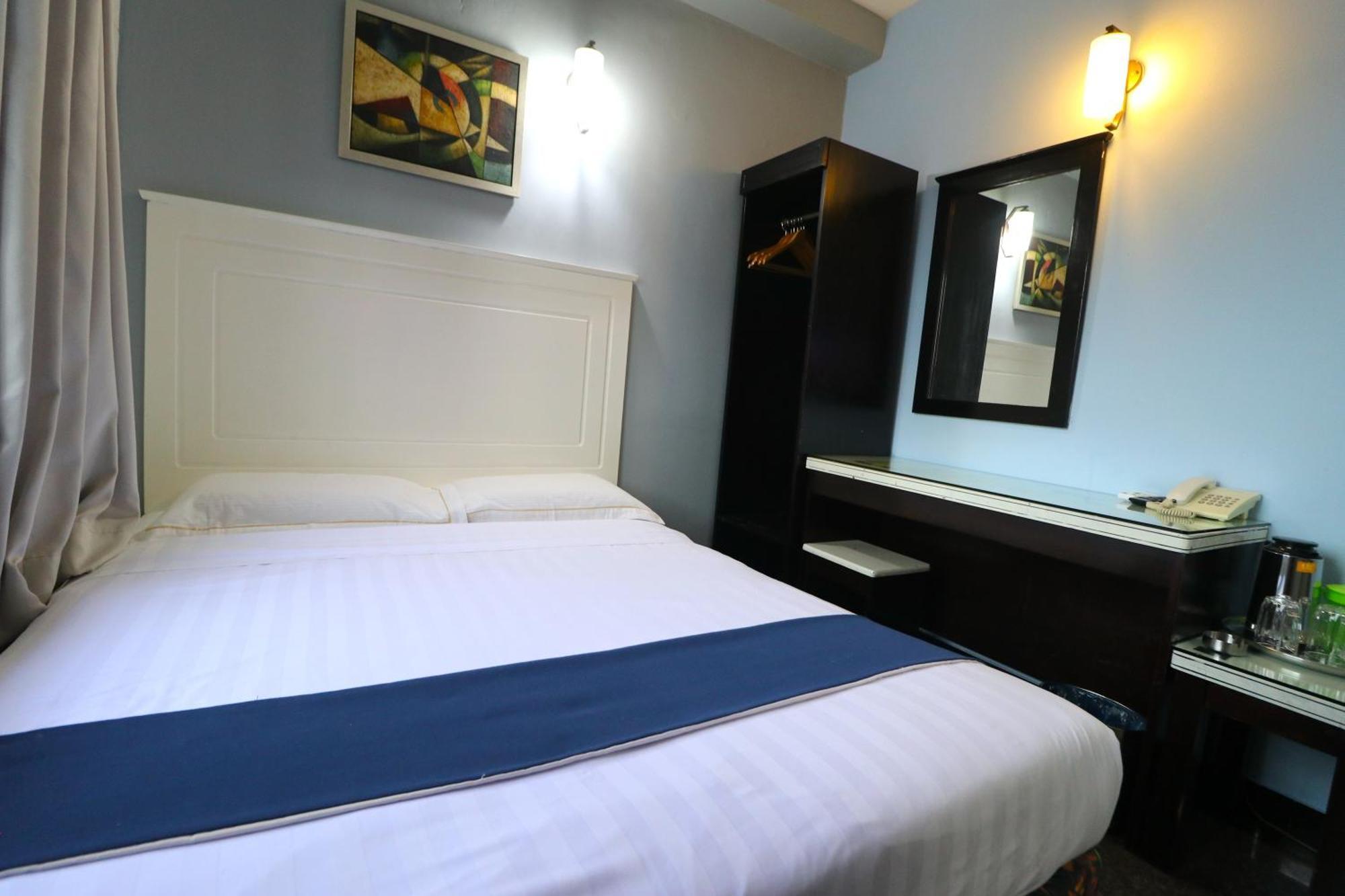 Hotel Sri Пучонг Экстерьер фото