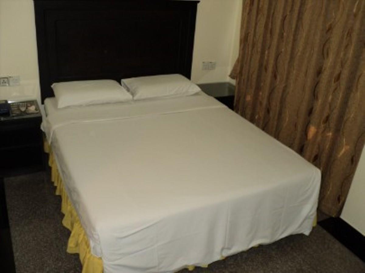 Hotel Sri Пучонг Экстерьер фото